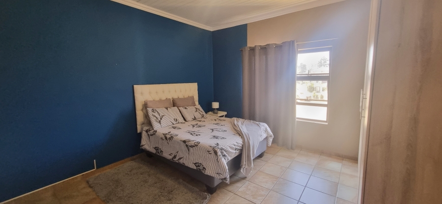 2 Bedroom Property for Sale in Gateway Manor North West